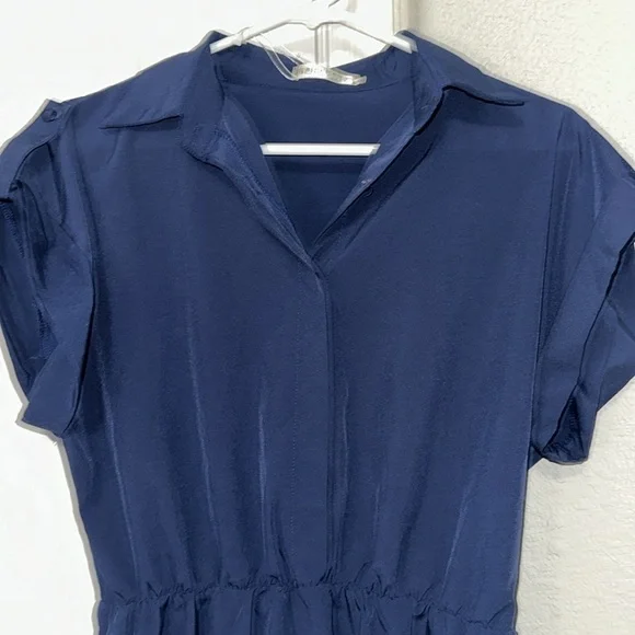 Lightweight blue dress size medium - Picture 2 of 6